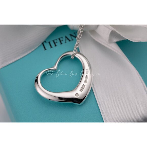 Tiffany & Co. Elsa Peretti Vintage Large Open Heart Pendant 27mm Necklace on 18" - Picture 3 of 8